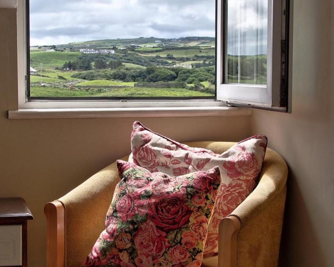 Wild Atlantic Lodge Bed & Breakfast Lahinch Eksteriør billede