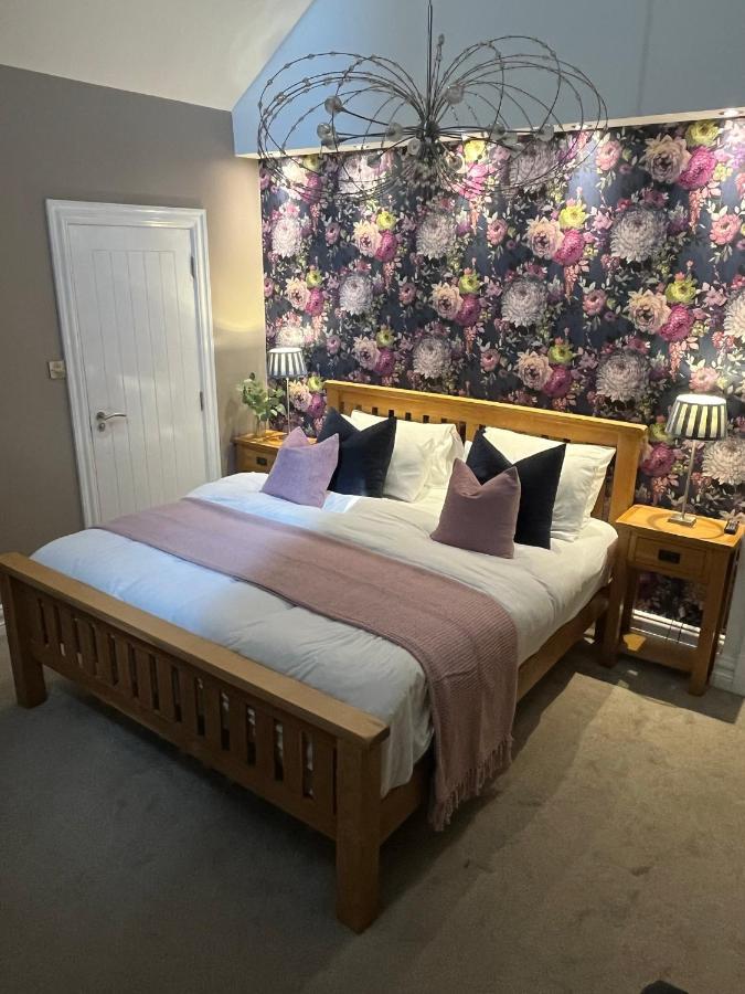 Wild Atlantic Lodge Bed & Breakfast Lahinch Eksteriør billede