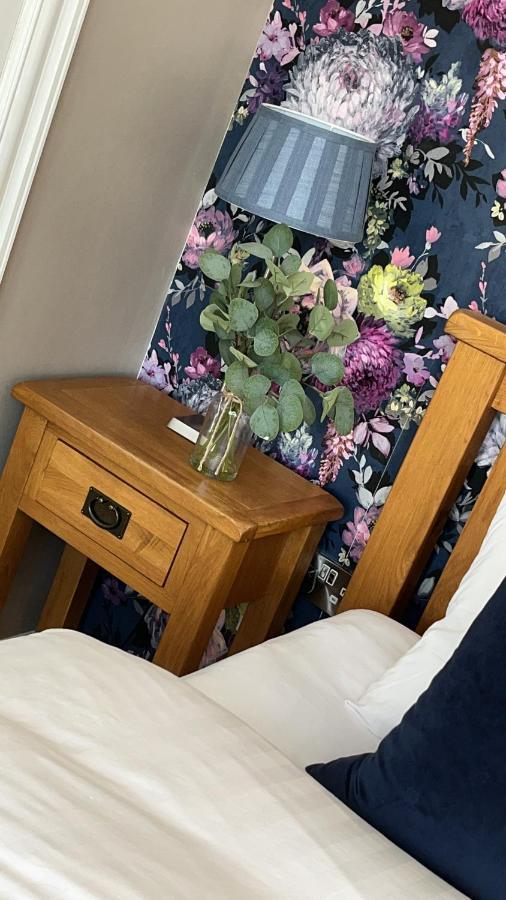 Wild Atlantic Lodge Bed & Breakfast Lahinch Eksteriør billede